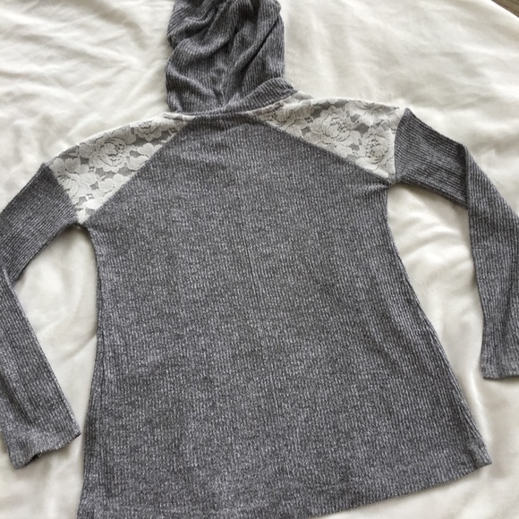 Abercrombie Kids hooded cardigan. Girls 5/6❤️ - Picture 4 of 8